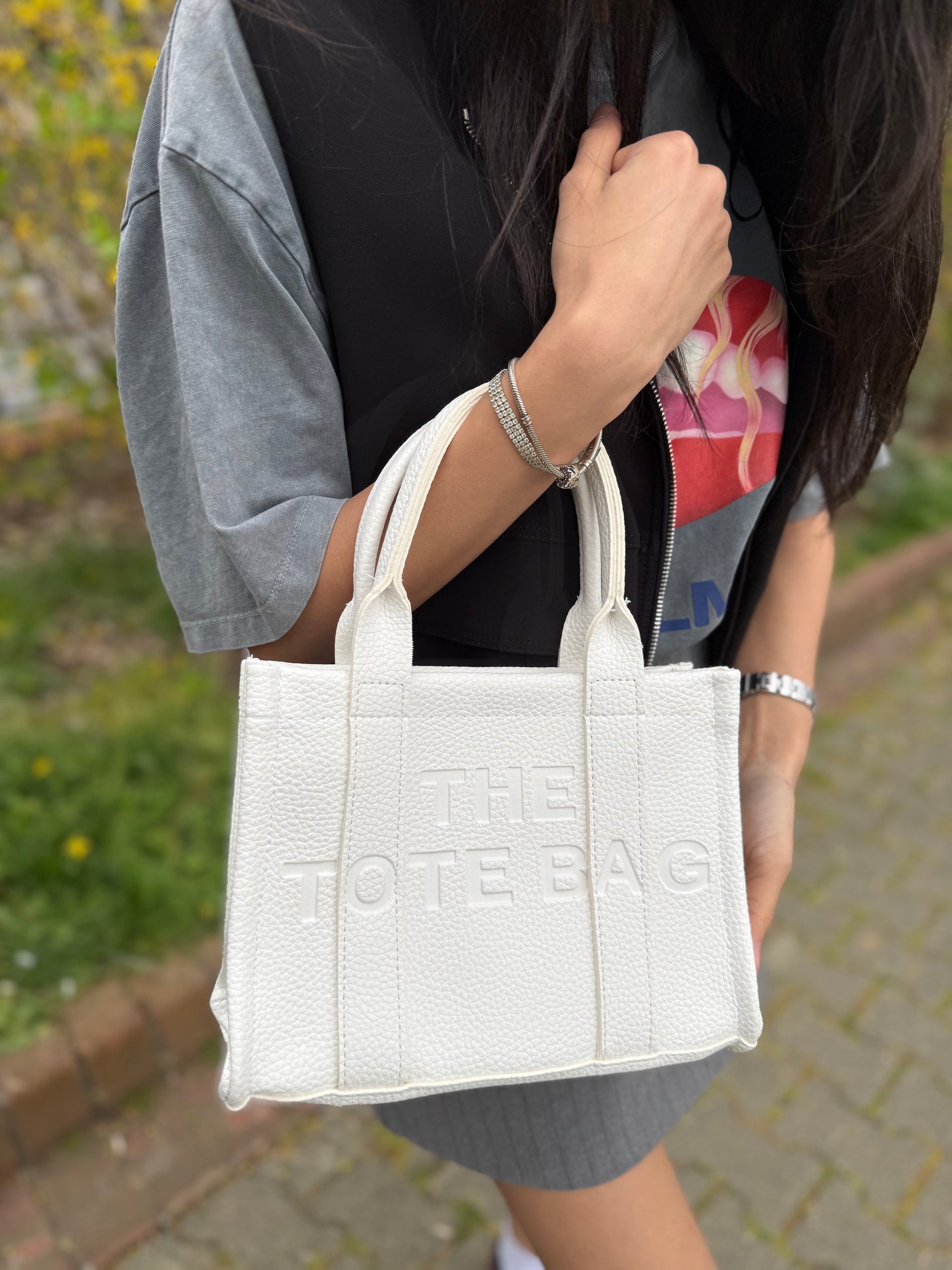 Beyaz Totte Bag Suni Deri Çanta